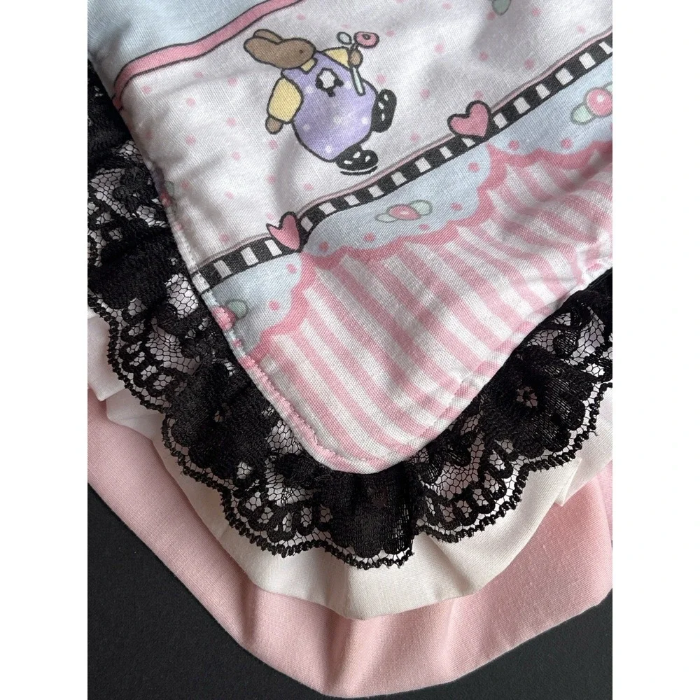 VTG 1991 Daisy Kingdom Honey Bunny Quilt 57x46 Hand Tied Ruffle Lace Trim Throw